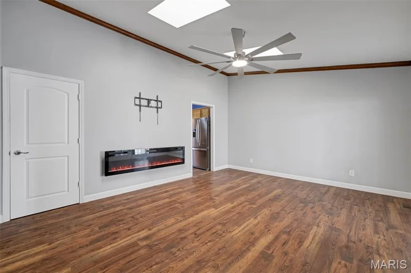 1637 Rosewall Drive #B, St Charles, MO 63303 — listing photo 12 of 33