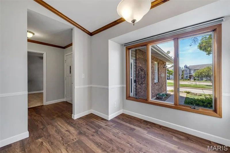1637 Rosewall Drive #B, St Charles, MO 63303 — listing photo 5 of 38