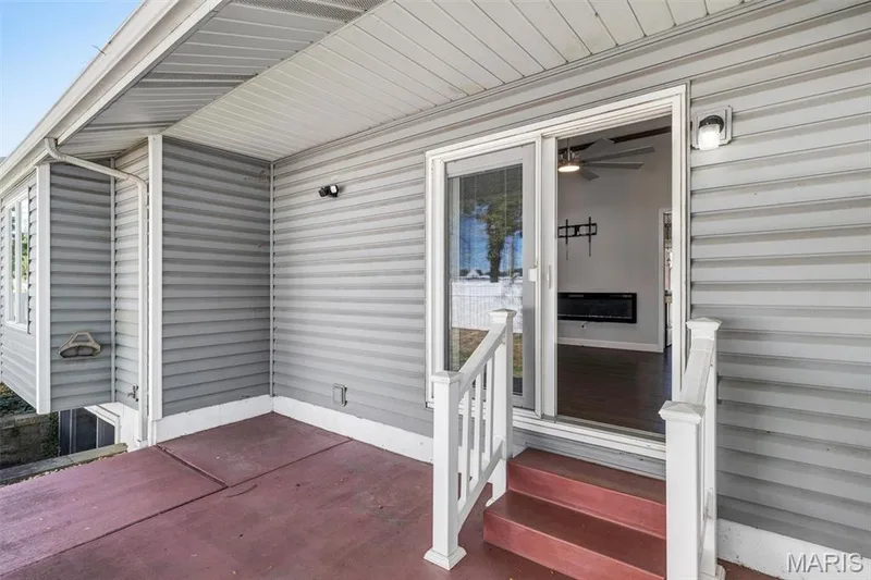 1637 Rosewall Drive #B, St Charles, MO 63303 — listing photo 34 of 38