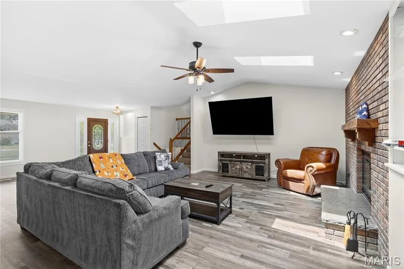 3 Harbor Point Court, Lake St. Louis, MO 63367 — listing photo 10 of 47