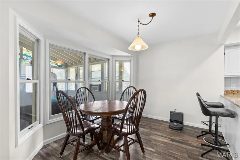 3 Harbor Point Court, Lake St. Louis, MO 63367 — listing photo 11 of 47