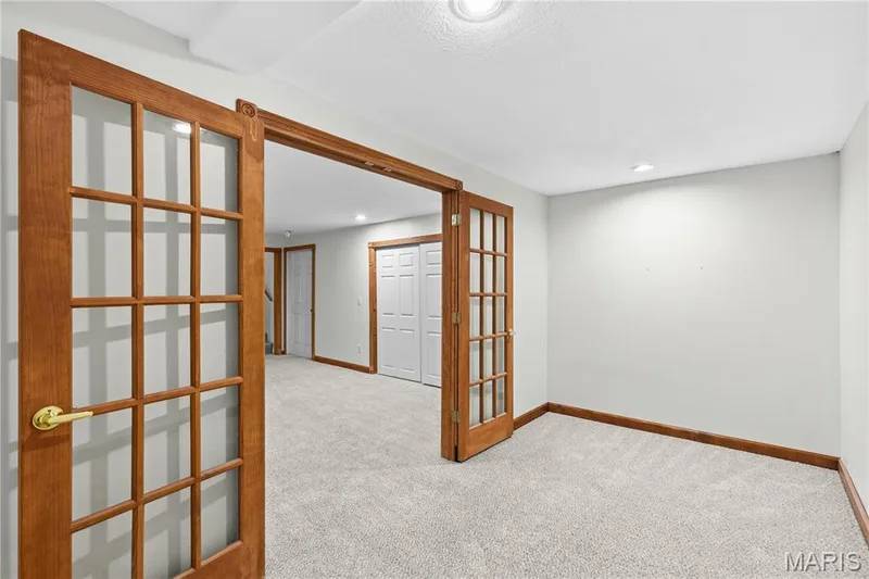 3 Harbor Point Court, Lake St. Louis, MO 63367 — listing photo 23 of 47