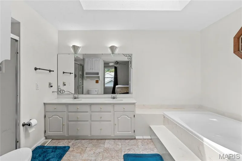 3 Harbor Point Court, Lake St. Louis, MO 63367 — listing photo 31 of 47