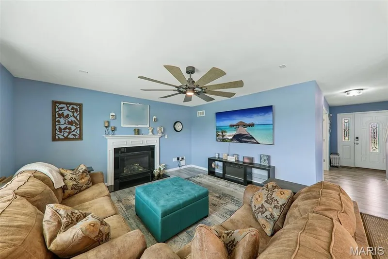 110 Riverfrost Court, O'Fallon, MO 63366 — listing photo 8 of 47