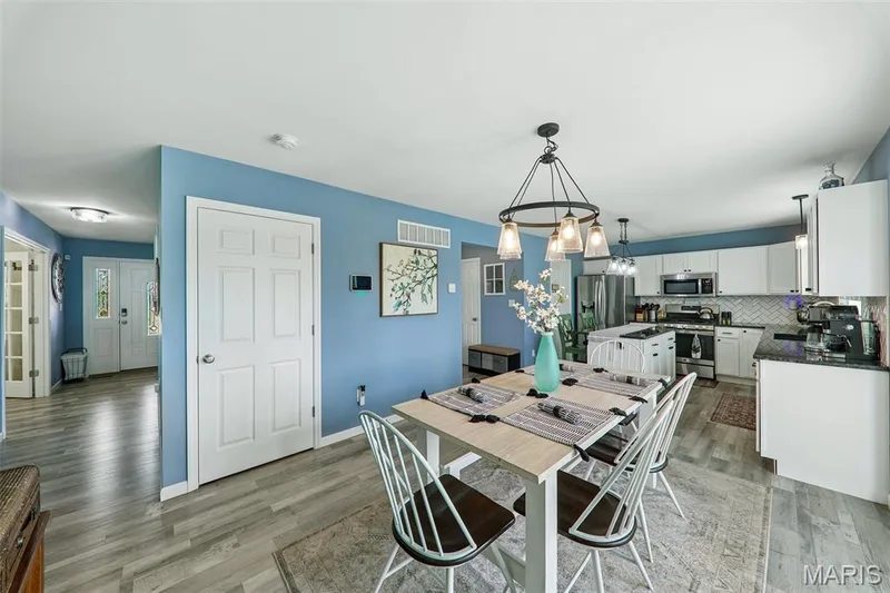 110 Riverfrost Court, O'Fallon, MO 63366 — listing photo 15 of 47