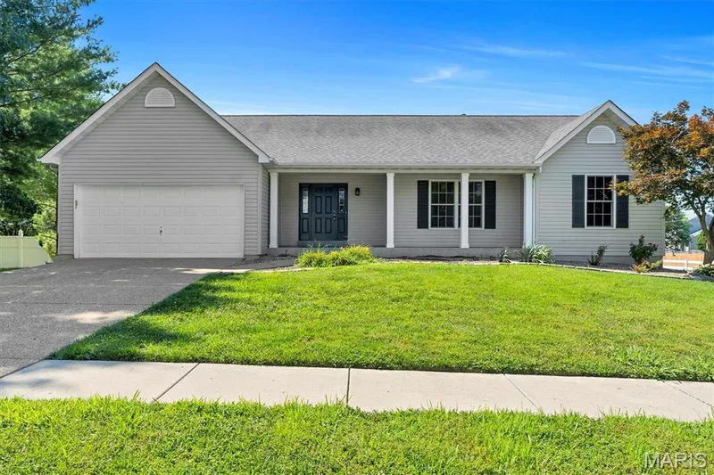 7196 Heald Drive, O'Fallon, MO β listing photo 1
