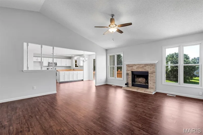 7196 Heald Drive, O'Fallon, MO 63368 — listing photo 2 of 35
