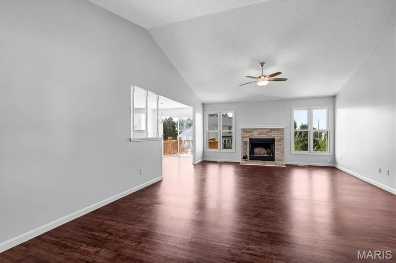 7196 Heald Drive, O'Fallon, MO 63368 — listing photo 3 of 35