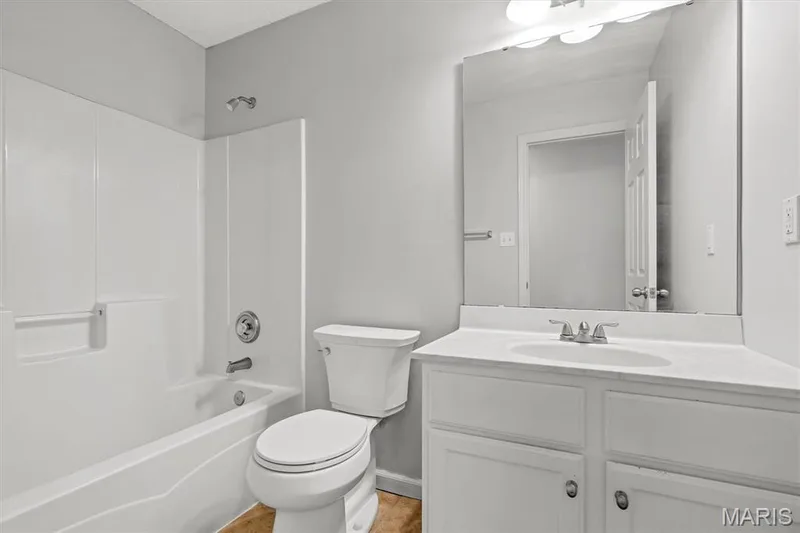 7196 Heald Drive, O'Fallon, MO 63368 — listing photo 16 of 35