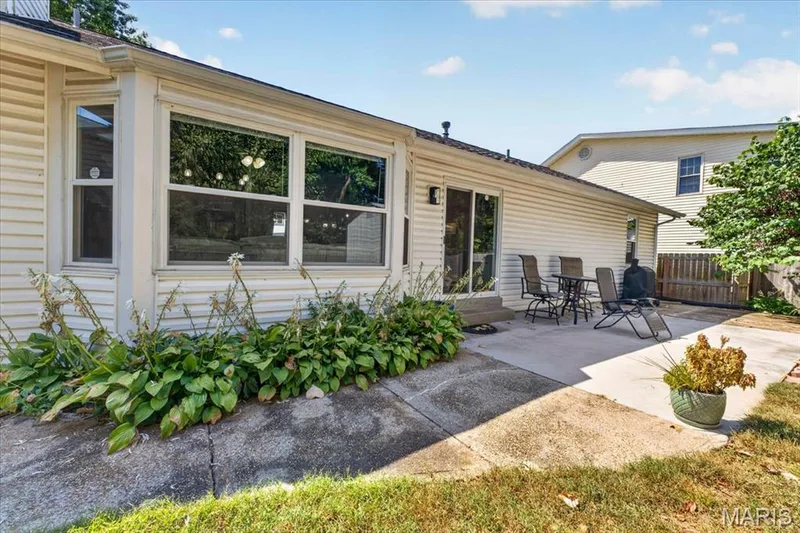 110 Barrington Drive, St Peters, MO 63376 — listing photo 42 of 46