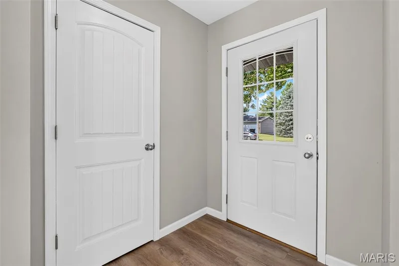 231 Laurelwood Drive, St Peters, MO 63376 — listing photo 4 of 27