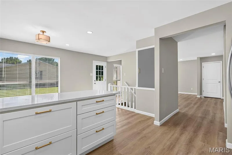 231 Laurelwood Drive, St Peters, MO 63376 — listing photo 10 of 27