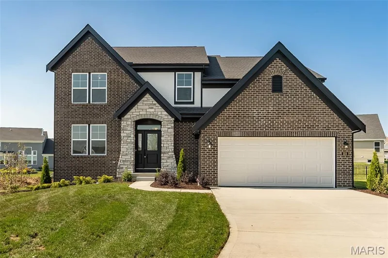328 Kingsbarns Court, Dardenne Prairie, MO 63368 — listing photo 2 of 51