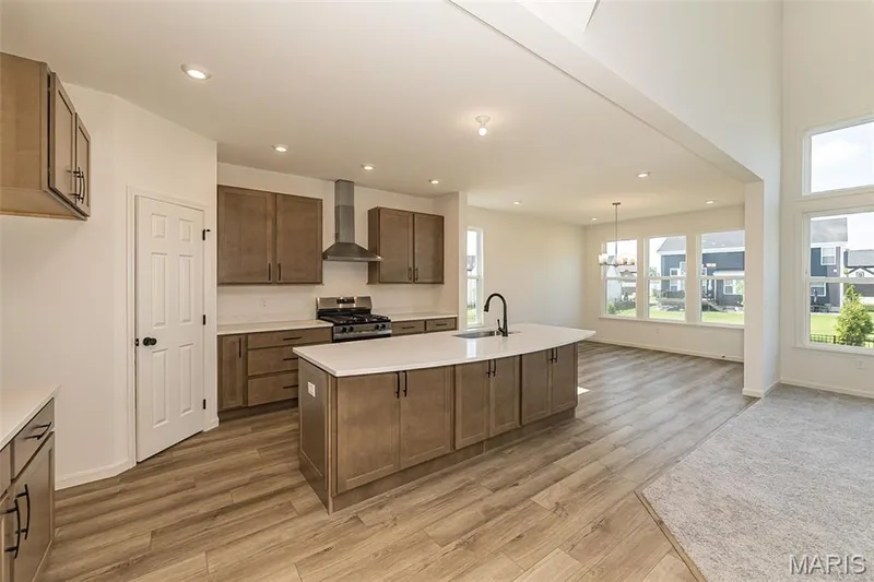 328 Kingsbarns Court, Dardenne Prairie, MO 63368 — listing photo 4 of 51