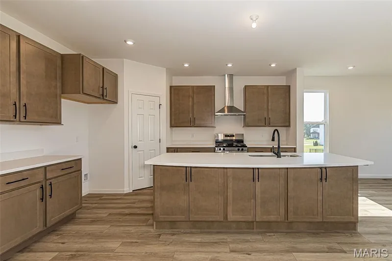328 Kingsbarns Court, Dardenne Prairie, MO 63368 — listing photo 5 of 51