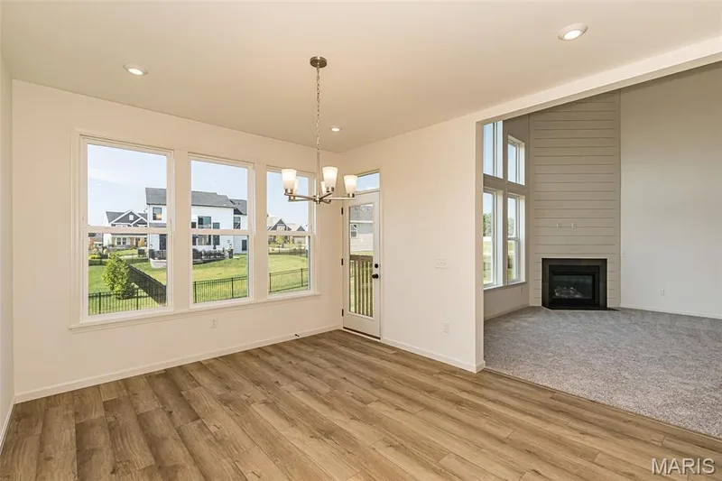 328 Kingsbarns Court, Dardenne Prairie, MO 63368 — listing photo 14 of 51
