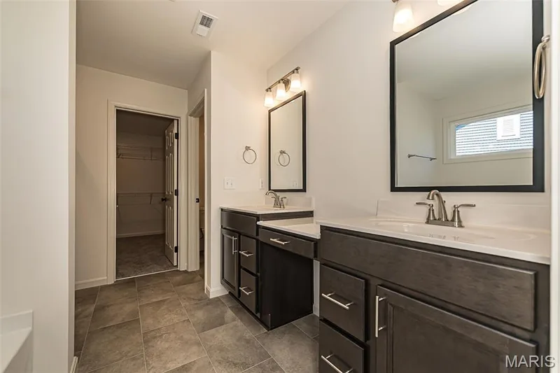 328 Kingsbarns Court, Dardenne Prairie, MO 63368 — listing photo 19 of 51