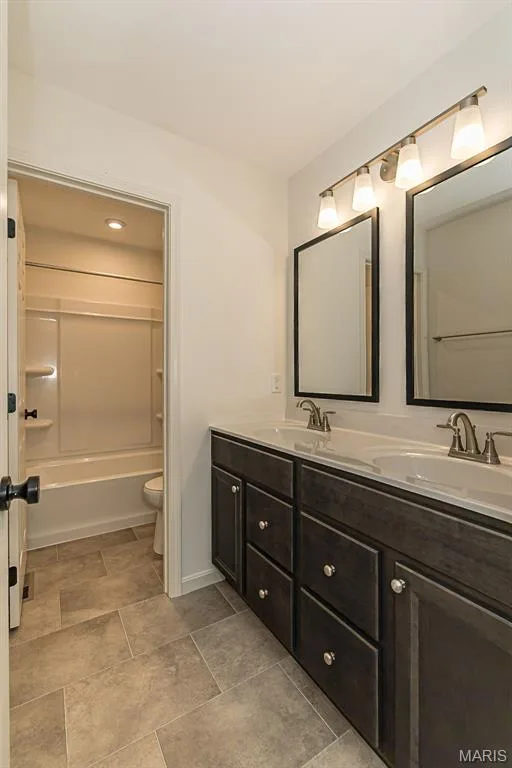 328 Kingsbarns Court, Dardenne Prairie, MO 63368 — listing photo 39 of 51