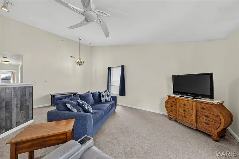 618 Homerun Drive, O'Fallon, MO 63366 — listing photo 5 of 42