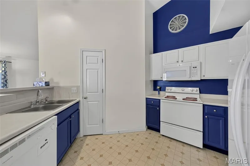 618 Homerun Drive, O'Fallon, MO 63366 — listing photo 12 of 42