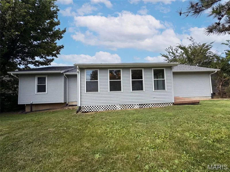 1354 Great Warrior Drive, O'Fallon, MO 63366 — listing photo 5 of 17