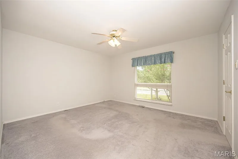 36 Park Charles Boulevard N, St Peters, MO 63376 — listing photo 27 of 53