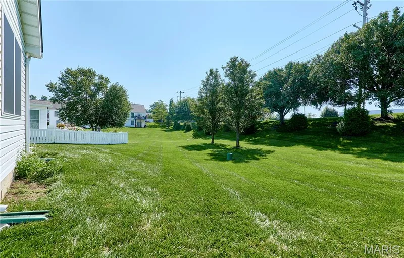 556 Boulder River Drive, St Charles, MO 63368 — listing photo 6 of 30