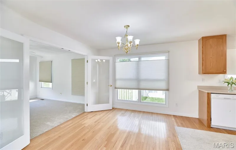 556 Boulder River Drive, St Charles, MO 63368 — listing photo 13 of 30