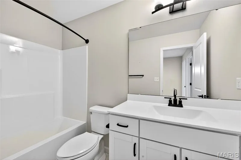 Full Hall 2nd Floor Bath — 2810 McClay Road, St Charles, MO 63303