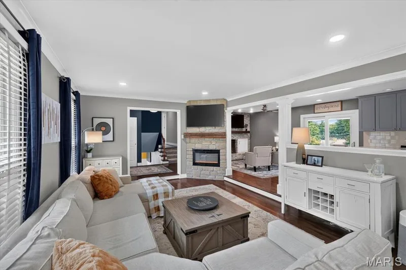 20 Shawnee Drive, St Charles, MO 63301 — listing photo 22 of 65