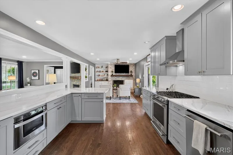 20 Shawnee Drive, St Charles, MO 63301 — listing photo 32 of 65