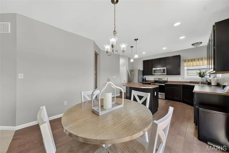 302 Pecan Bluffs Drive, Wentzville, MO 63385 — listing photo 22 of 63