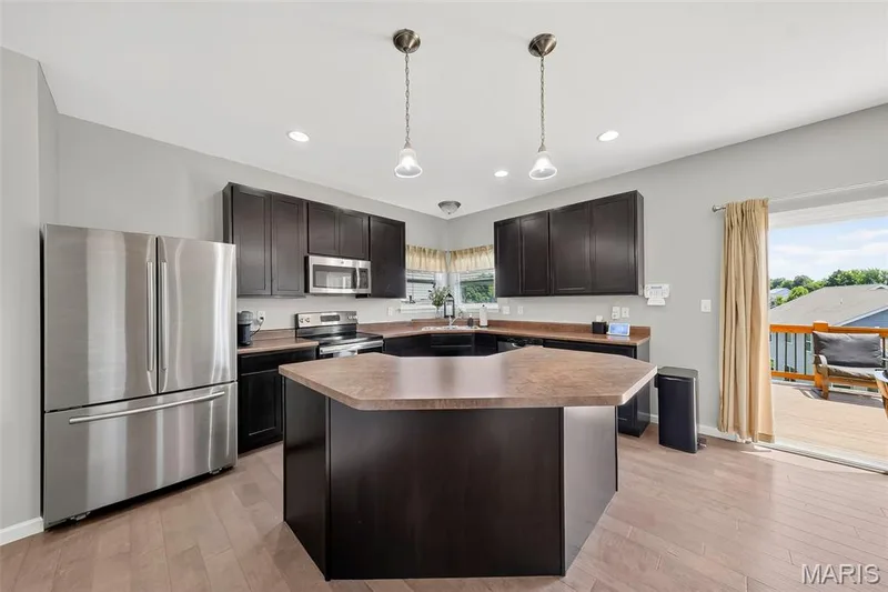 302 Pecan Bluffs Drive, Wentzville, MO 63385 — listing photo 25 of 63