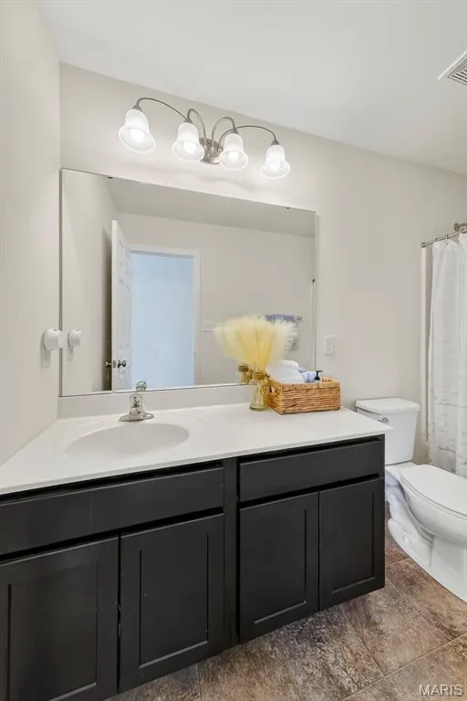 302 Pecan Bluffs Drive, Wentzville, MO 63385 — listing photo 36 of 63