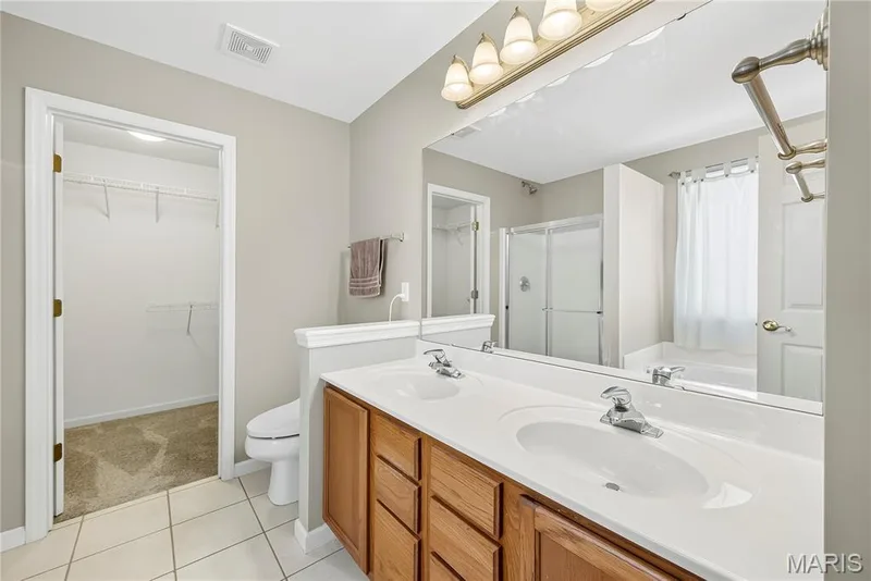 Double Bowl Vanity in Primary Bath — 167 Rightfield Drive, O'Fallon, MO 63366