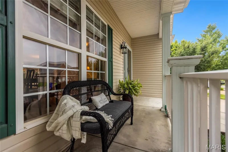 2039 Saint Madeleine Drive, Dardenne Prairie, MO 63368 — listing photo 2 of 39