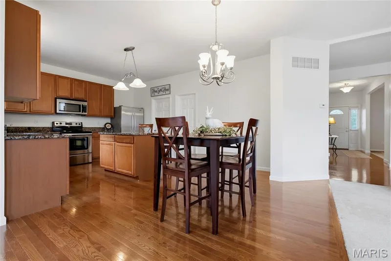 2039 Saint Madeleine Drive, Dardenne Prairie, MO 63368 — listing photo 8 of 39