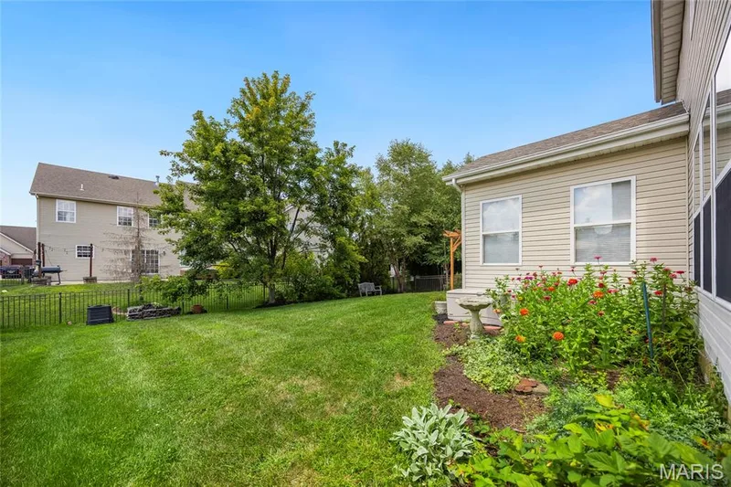 2039 Saint Madeleine Drive, Dardenne Prairie, MO 63368 — listing photo 26 of 39