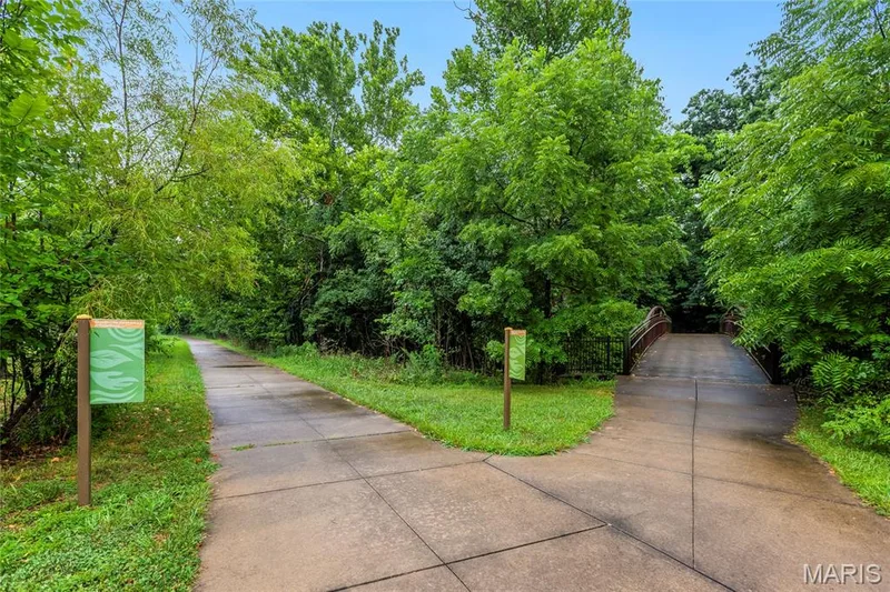 2039 Saint Madeleine Drive, Dardenne Prairie, MO 63368 — listing photo 28 of 39