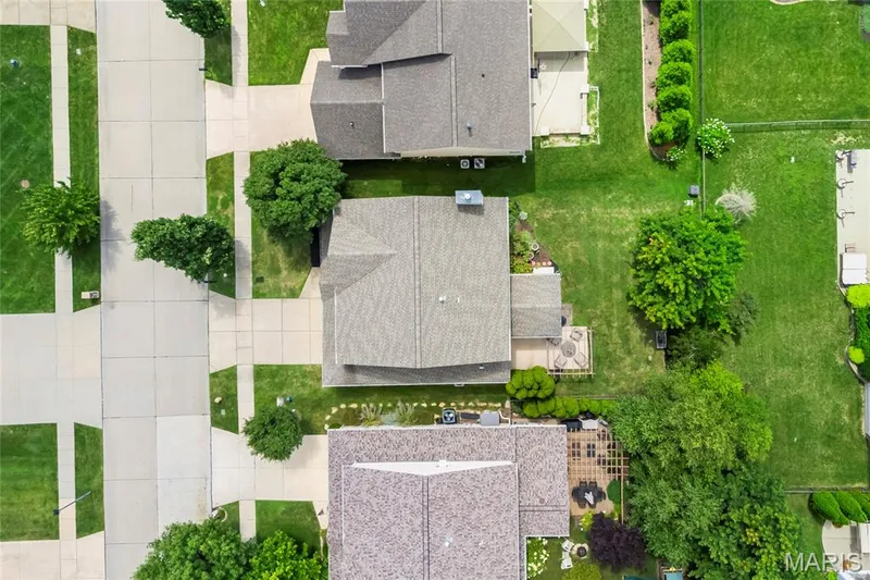 2039 Saint Madeleine Drive, Dardenne Prairie, MO 63368 — listing photo 35 of 39