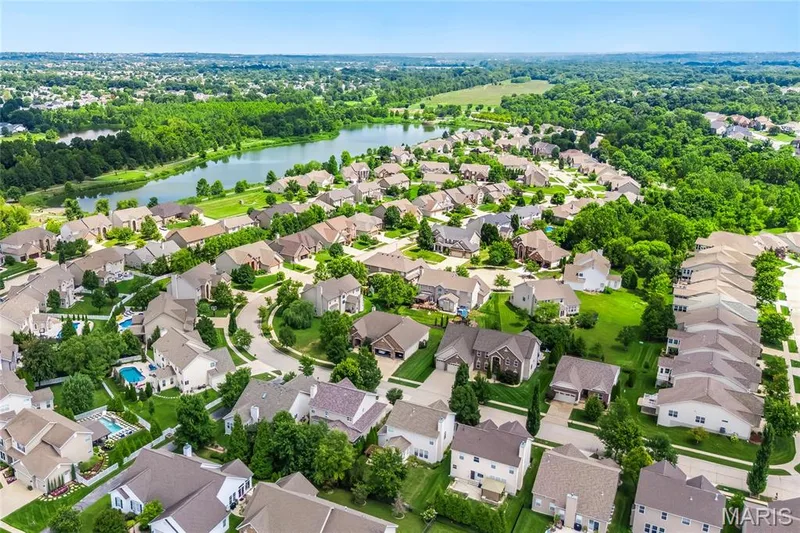 2039 Saint Madeleine Drive, Dardenne Prairie, MO 63368 — listing photo 37 of 39