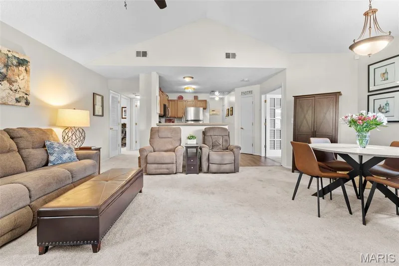 1702 Hemingway Lane #D, Weldon Spring, MO 63304 — listing photo 7 of 33