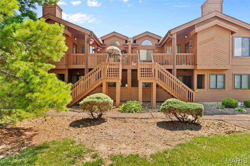 1702 Hemingway Lane #D, Weldon Spring, MO 63304 — listing photo 26 of 33