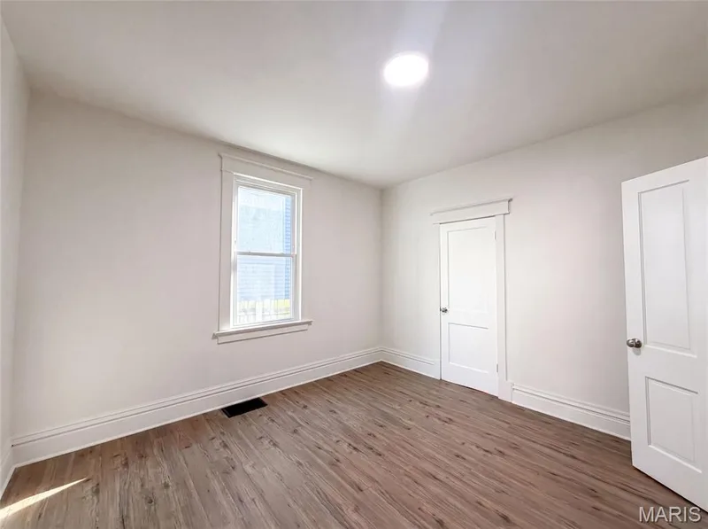 415 N 4th Street, St Charles, MO 63301 — listing photo 14 of 19