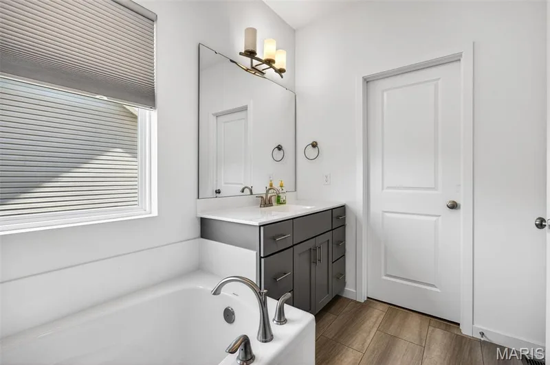 365 Kreder Ridge Circle, St Charles, MO 63304 — listing photo 35 of 61