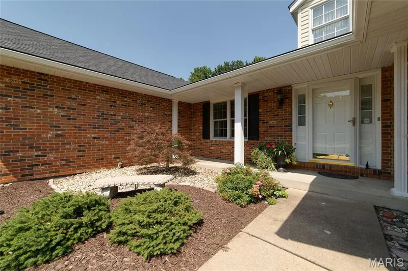 16275 Lone Cabin Drive, Wildwood, MO 63005 — listing photo 4 of 44