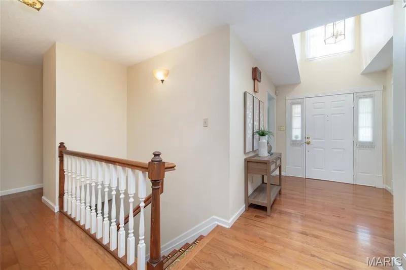 16275 Lone Cabin Drive, Wildwood, MO 63005 — listing photo 5 of 44