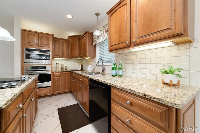 16275 Lone Cabin Drive, Wildwood, MO 63005 — listing photo 17 of 44