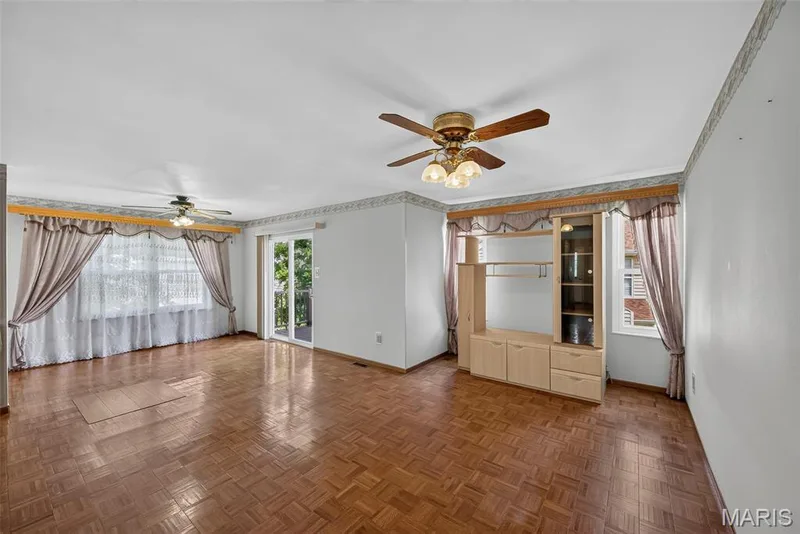 17081 Sandalwood Creek Drive, Wildwood, MO 63038 — listing photo 12 of 56