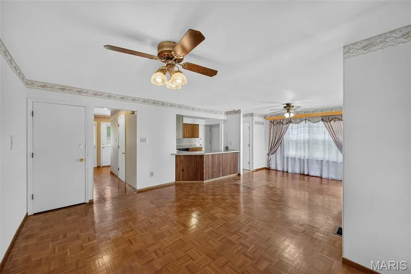 17081 Sandalwood Creek Drive, Wildwood, MO 63038 — listing photo 13 of 56